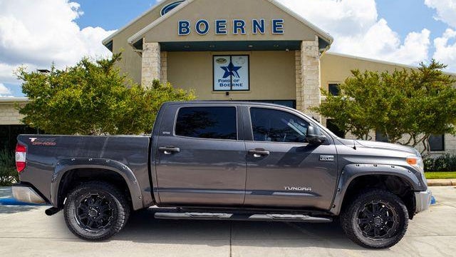 2015 Toyota Tundra SR5
