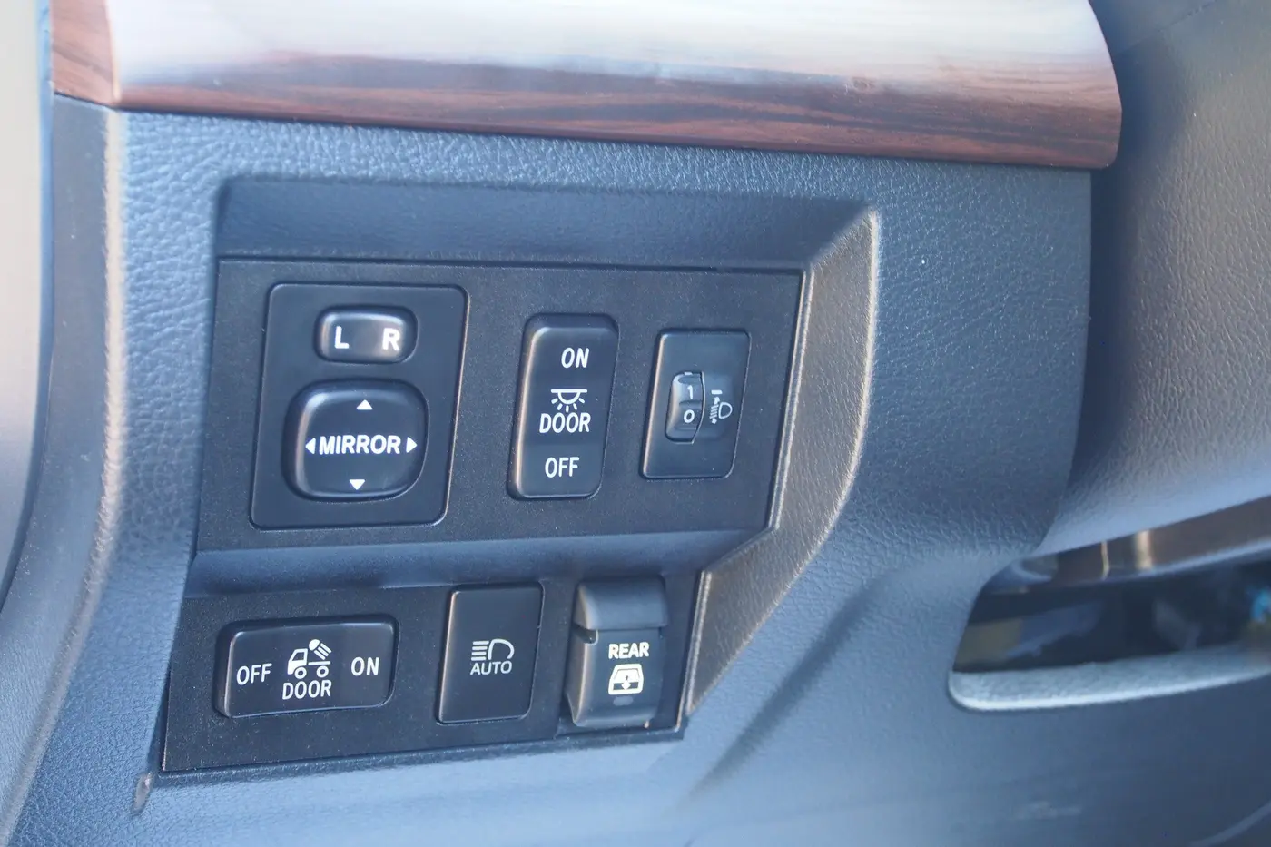 2019 Toyota Tundra - $35,487