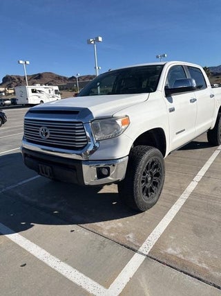 2017 Toyota Tundra with Super White Exterior