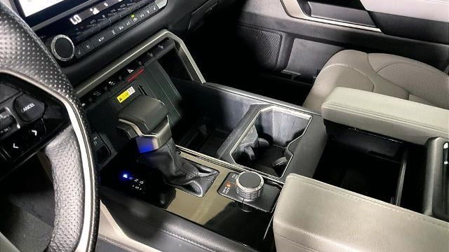 2023 Toyota Tundra Limited HV