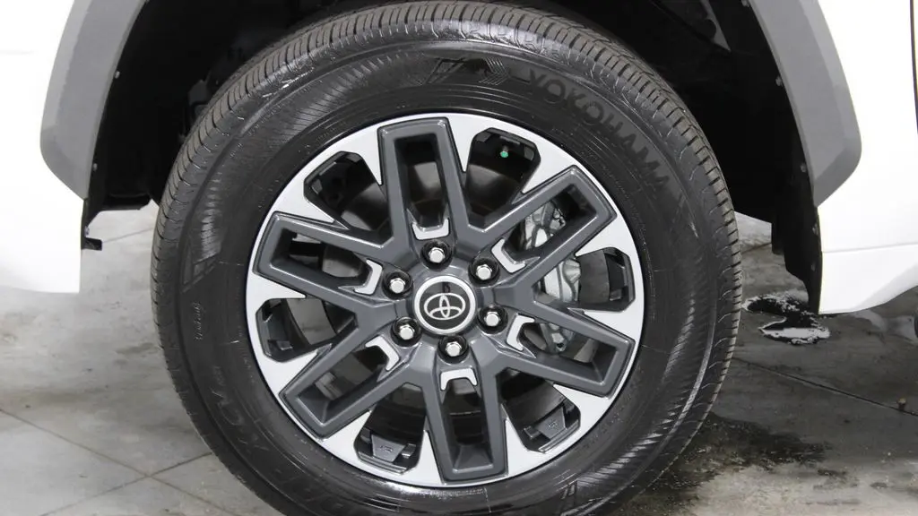 2024 Toyota Tundra Limited HV