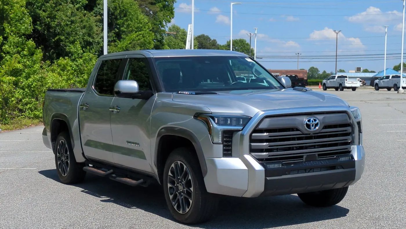 2024 Toyota Tundra Limited HV