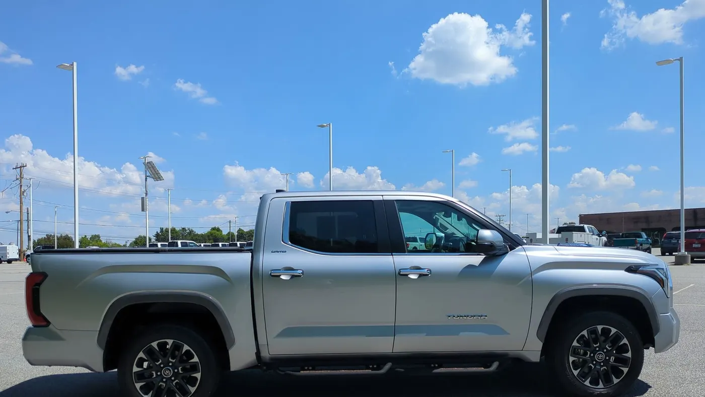 2024 Toyota Tundra Limited HV