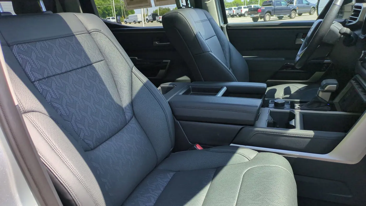 2024 Toyota Tundra Limited HV