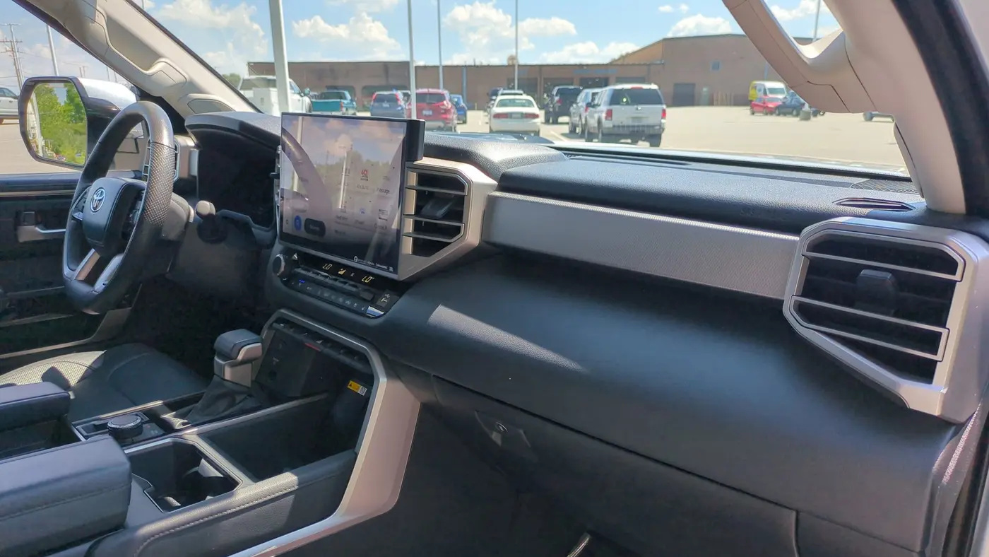 2024 Toyota Tundra Limited HV