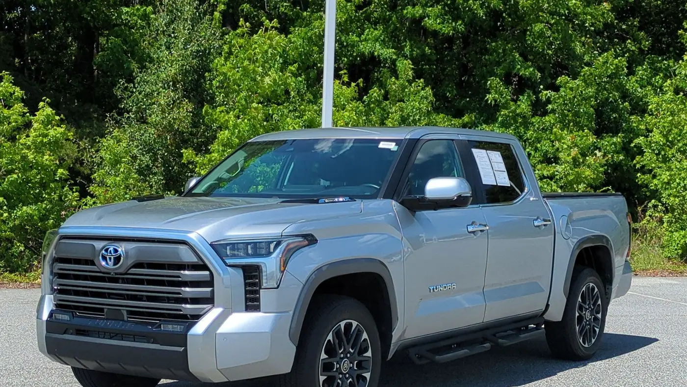 2024 Toyota Tundra Limited HV