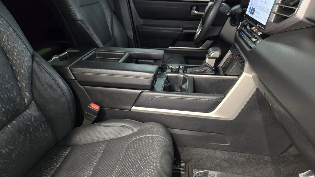 2023 Toyota Tundra Limited HV