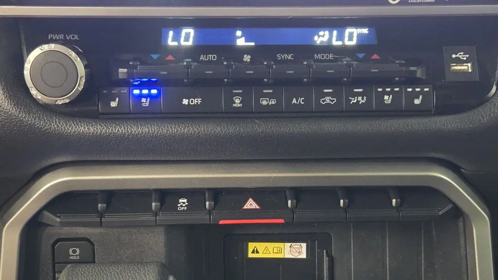 2023 Toyota Tundra Limited HV