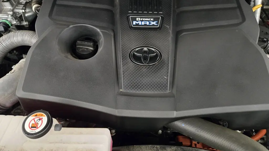 2023 Toyota Tundra Limited HV
