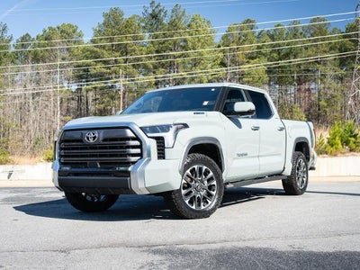 2025 Toyota Tundra 4X4 Limited HV 4DR Crewmax Cab Pickup SB