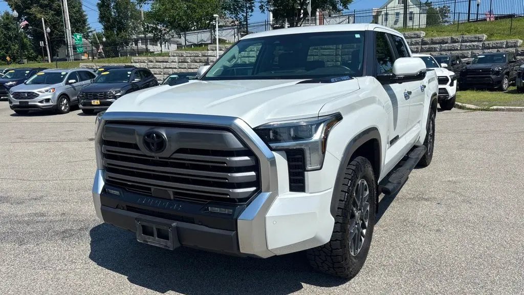 2024 Toyota Tundra Limited HV