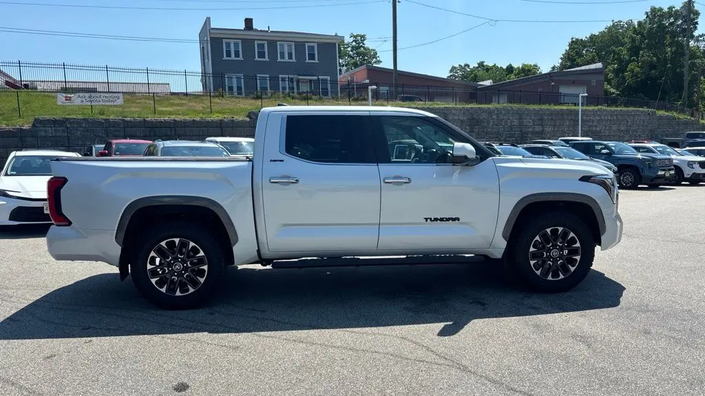 2024 Toyota Tundra Limited HV