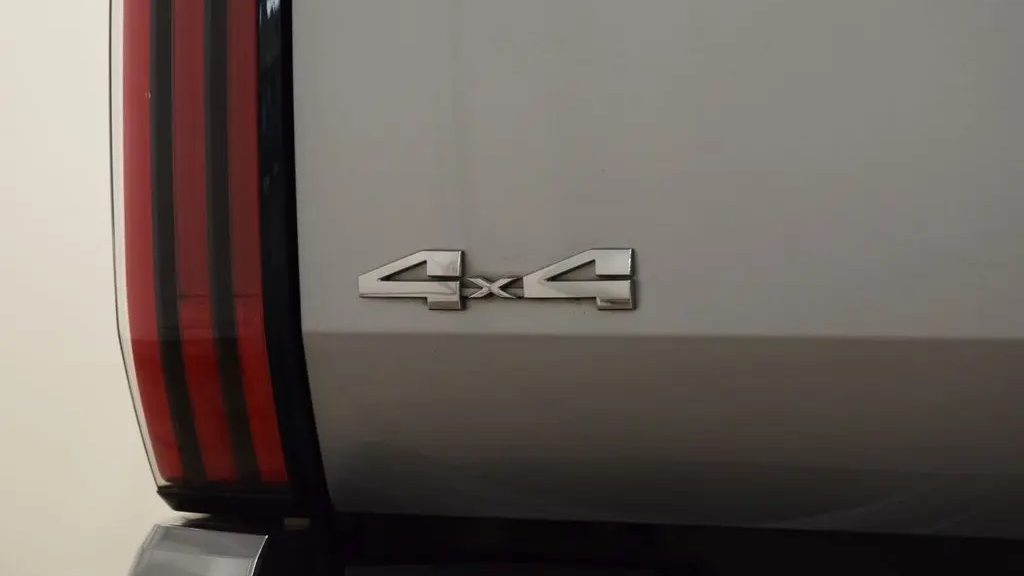 2024 Toyota Tundra Limited HV