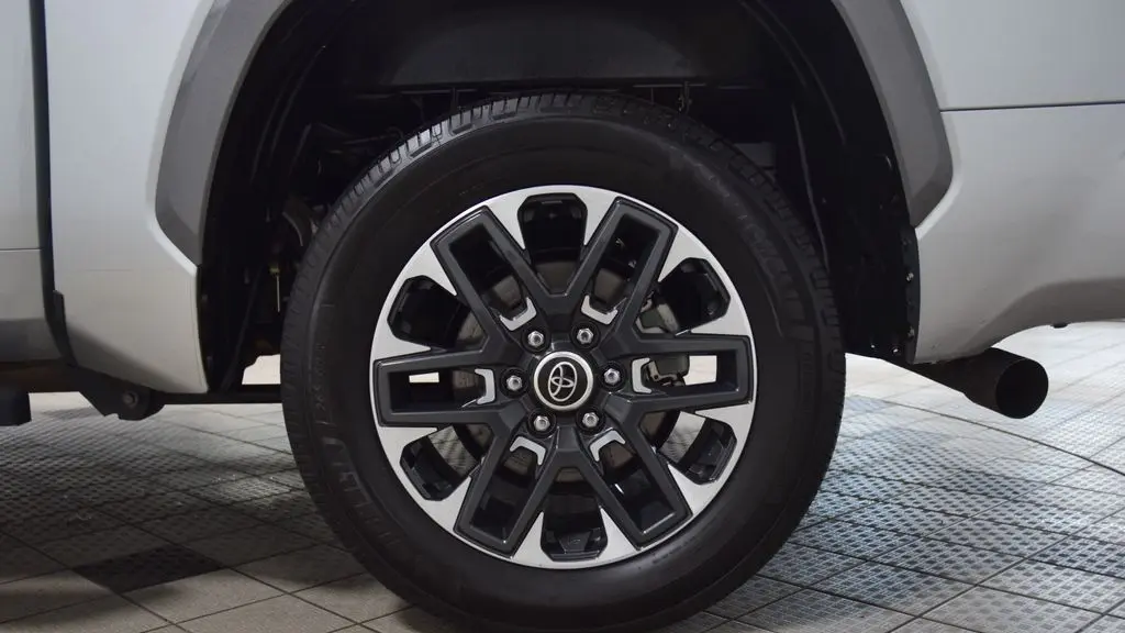 2024 Toyota Tundra Limited HV