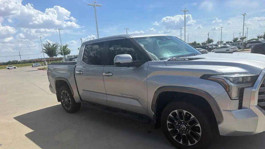 2024 Toyota Tundra Limited HV