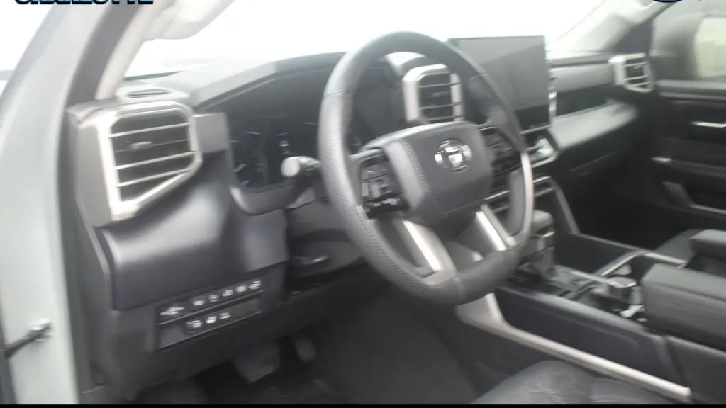 2024 Toyota Tundra SR5