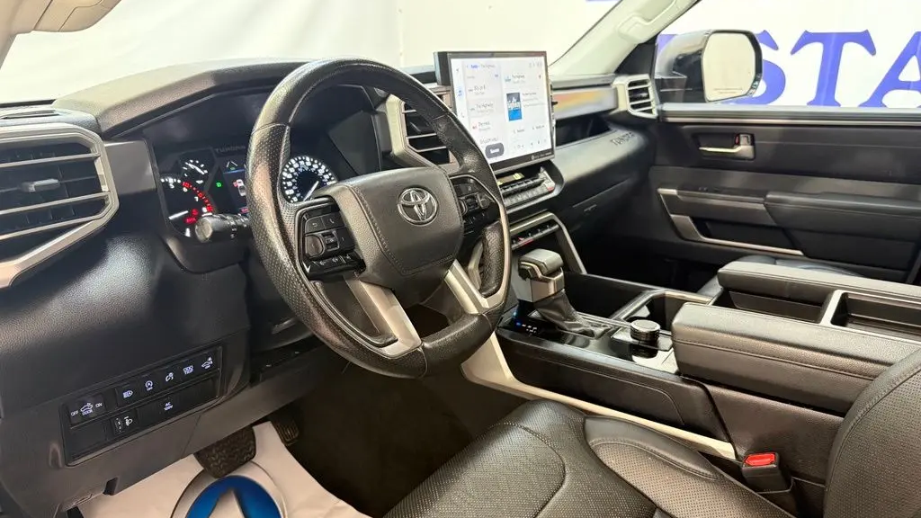 2022 Toyota Tundra SR5