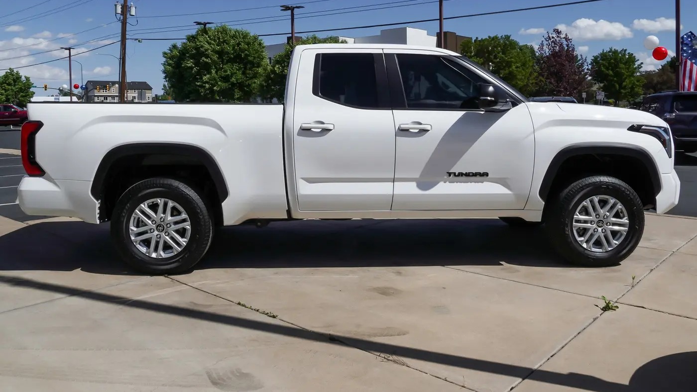 2024 Toyota Tundra SR5