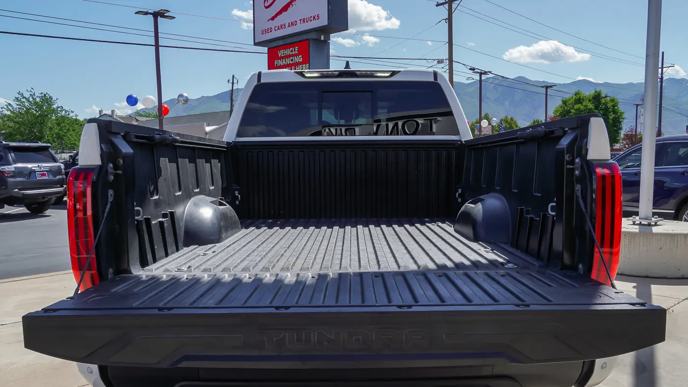 2024 Toyota Tundra SR5