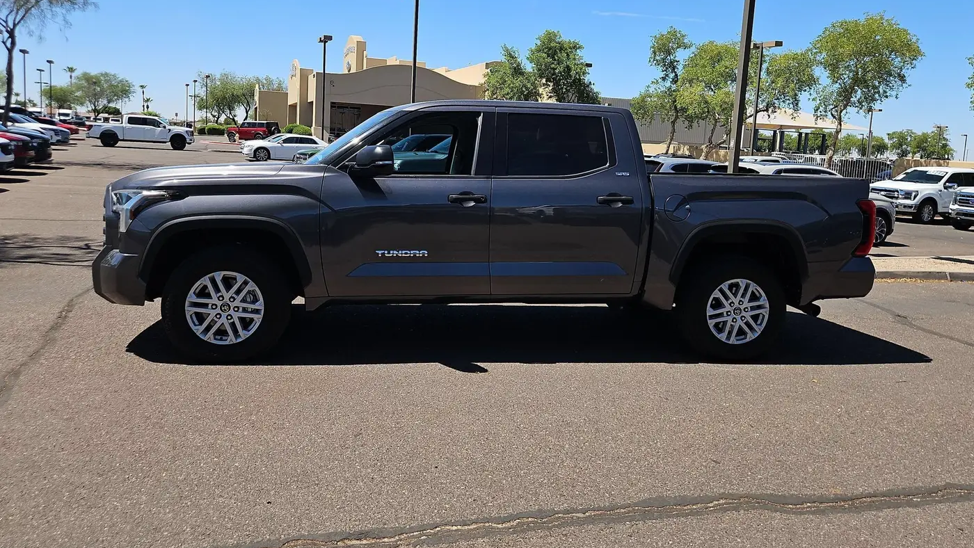 2023 Toyota Tundra SR5