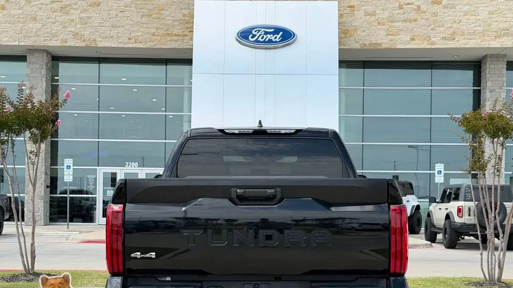 2024 Toyota Tundra SR5