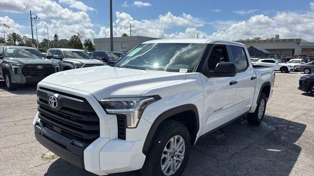 2025 Toyota Tundra SR5
