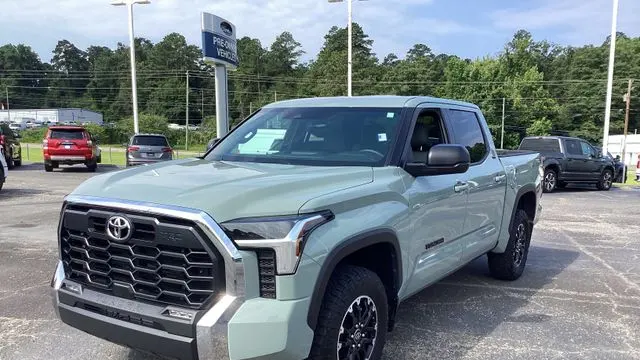 2025 Toyota Tundra SR5