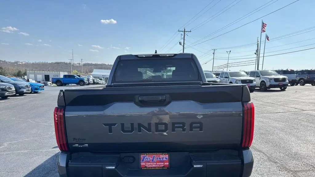 2025 Toyota Tundra SR5