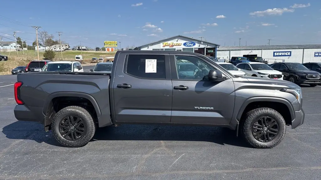 2025 Toyota Tundra SR5