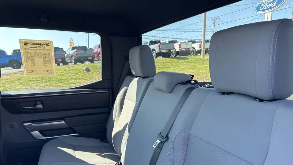 2025 Toyota Tundra SR5