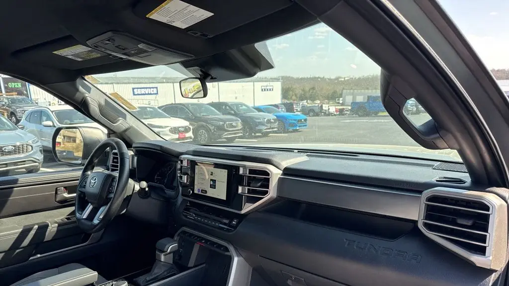 2025 Toyota Tundra SR5