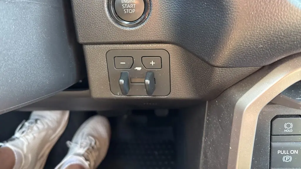 2025 Toyota Tundra SR5