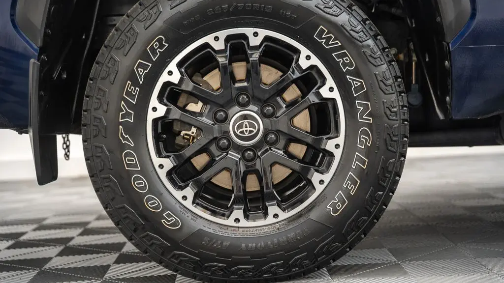 2022 Toyota Tundra SR5