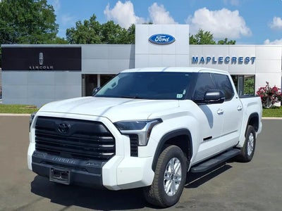 2022 Toyota Tundra 4X4 SR5 4DR Crewmax Cab Pickup SB
