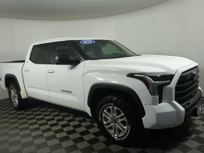 2025 Toyota Tundra 4X4 SR5 4DR Crewmax Cab Pickup SB