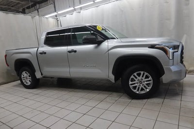 2022 Toyota Tundra 4X4 SR5 4DR Crewmax Cab Pickup SB