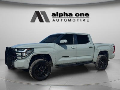 2022 Toyota Tundra 4X4 SR5 4DR Crewmax Cab Pickup SB