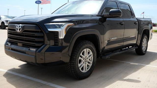 2022 Toyota Tundra SR5