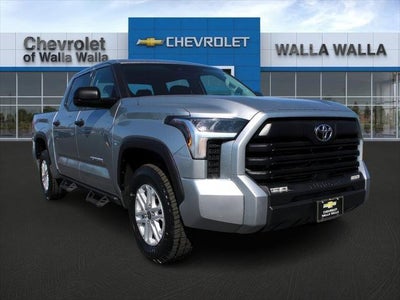 2022 Toyota Tundra 4X4 SR5 4DR Crewmax Cab Pickup SB