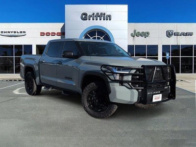 2024 Toyota Tundra 4X4 SR5 4DR Crewmax Cab Pickup SB