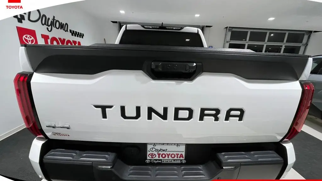 2024 Toyota Tundra SR5
