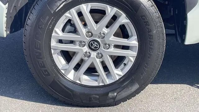 2024 Toyota Tundra SR5