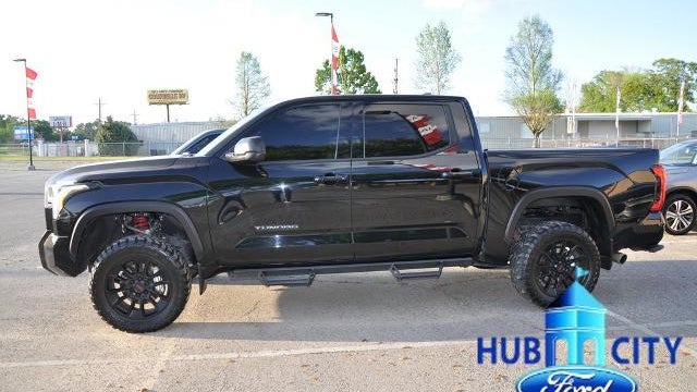 2024 Toyota Tundra SR5