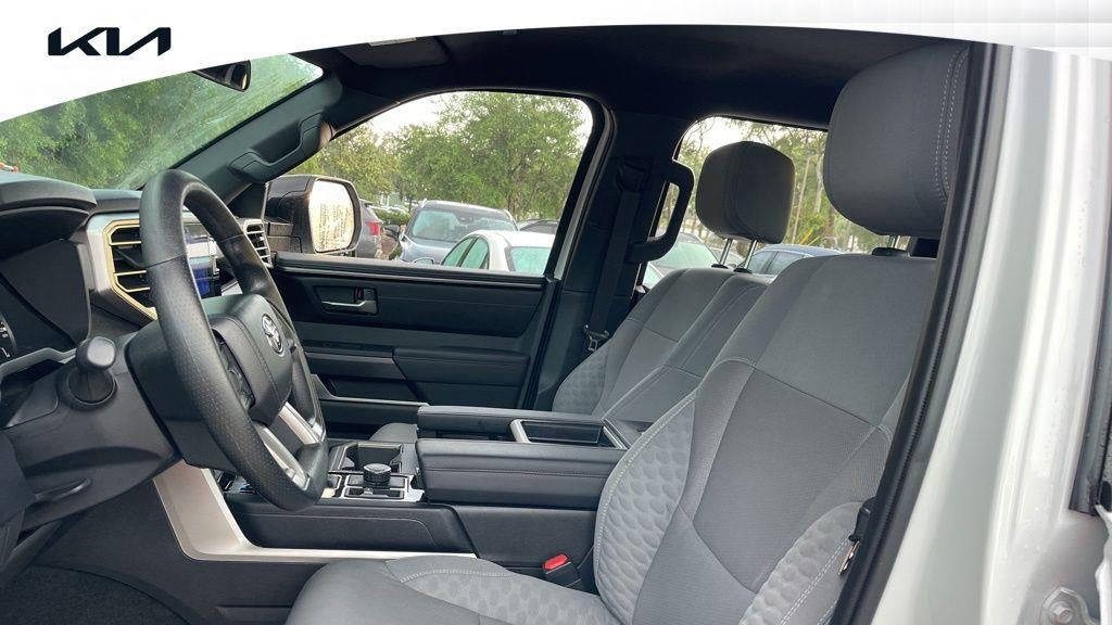 2025 Toyota Tundra SR5