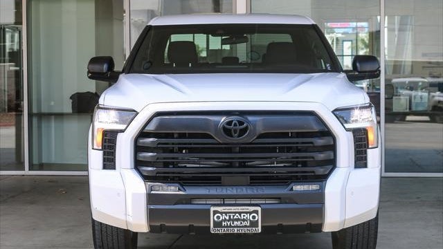 2025 Toyota Tundra SR5