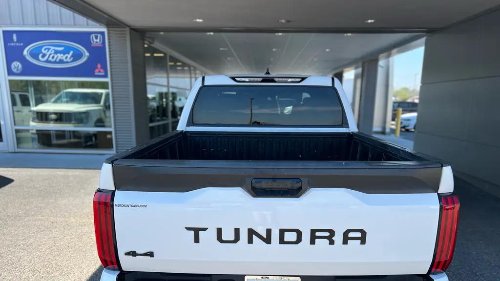 2023 Toyota Tundra SR5