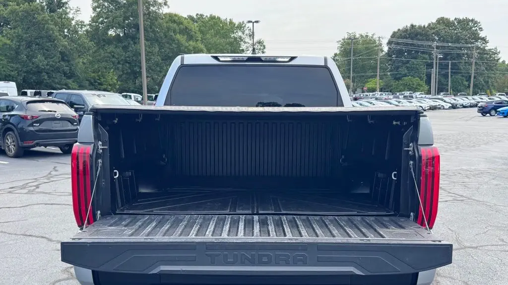 2022 Toyota Tundra SR5