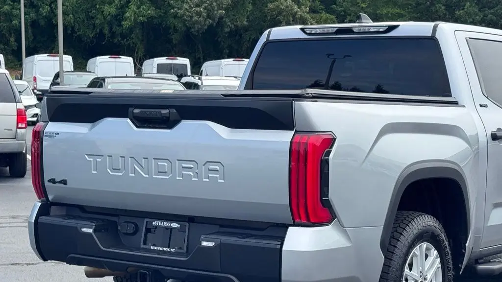 2022 Toyota Tundra SR5