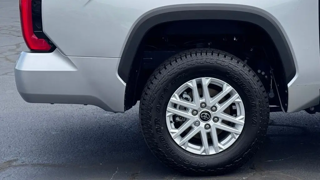 2022 Toyota Tundra SR5