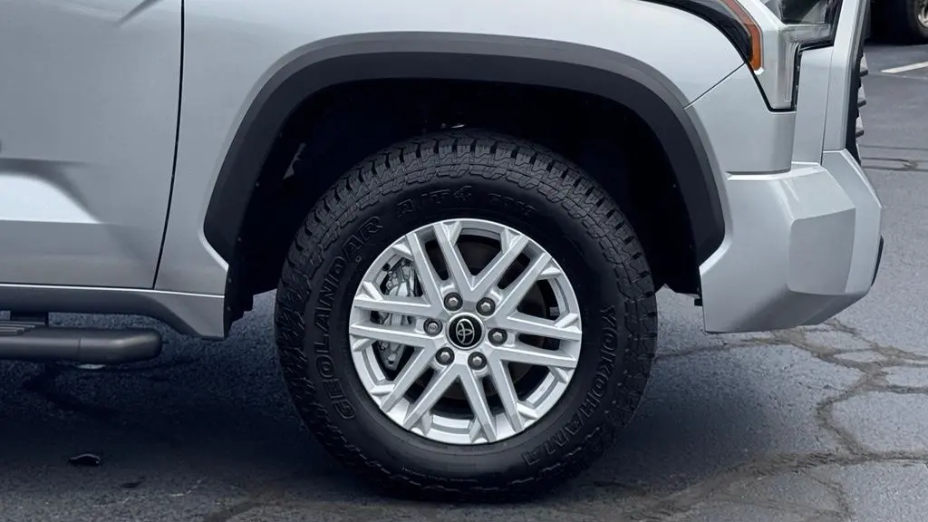 2022 Toyota Tundra SR5